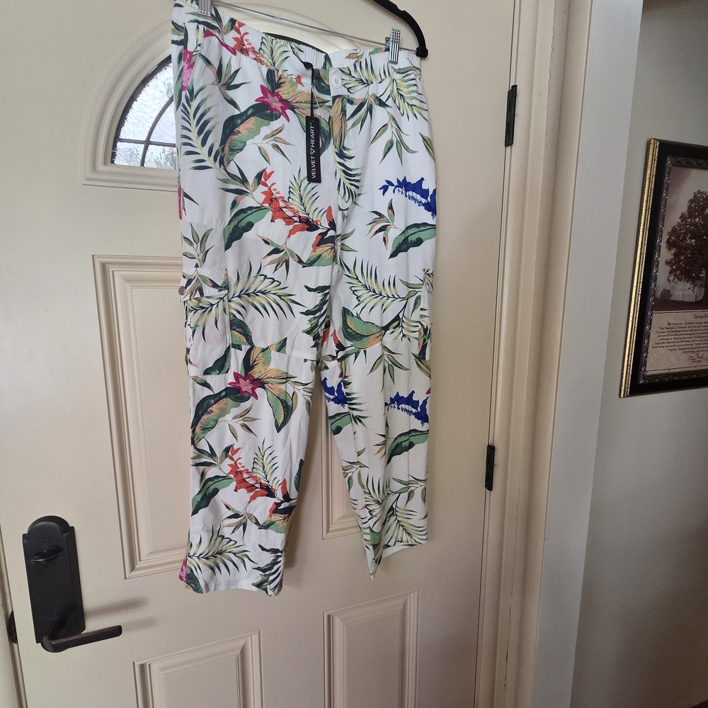 Tropical Print White Wide-Leg Women's Pants
